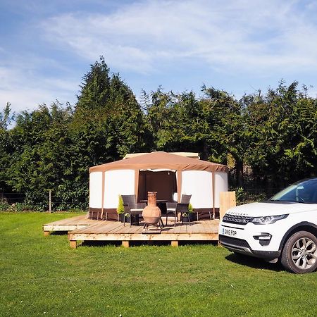 Old Dairy Farm Glamping Hotel Емсуърт Екстериор снимка